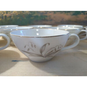 MCM Kaysons Fine China Golden Rhapsody Teacups - 1961 (11)